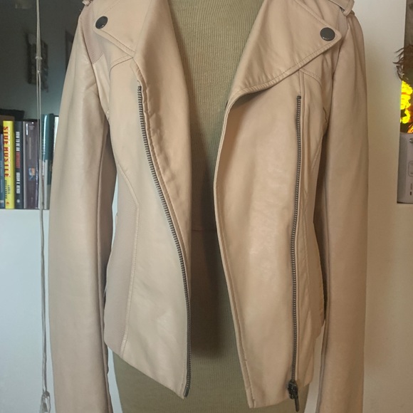 light tan leather jackets - Picture 2 of 6